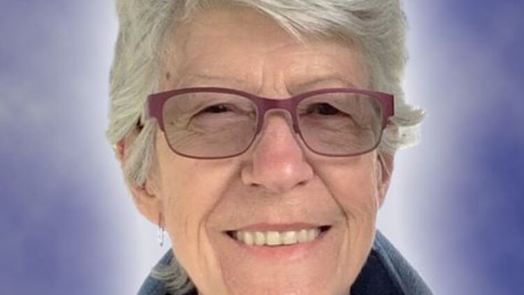 Mme Suzanne Carpentier Frigon