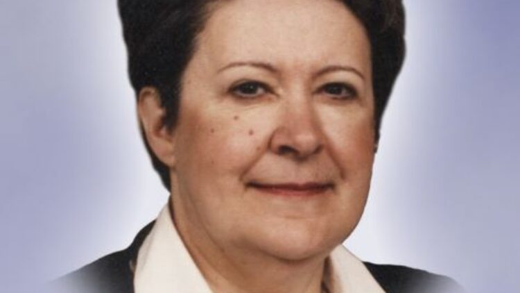 Mme Marie Côté Desaulniers