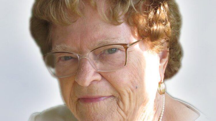 Mme Madeleine Roy Gauvin