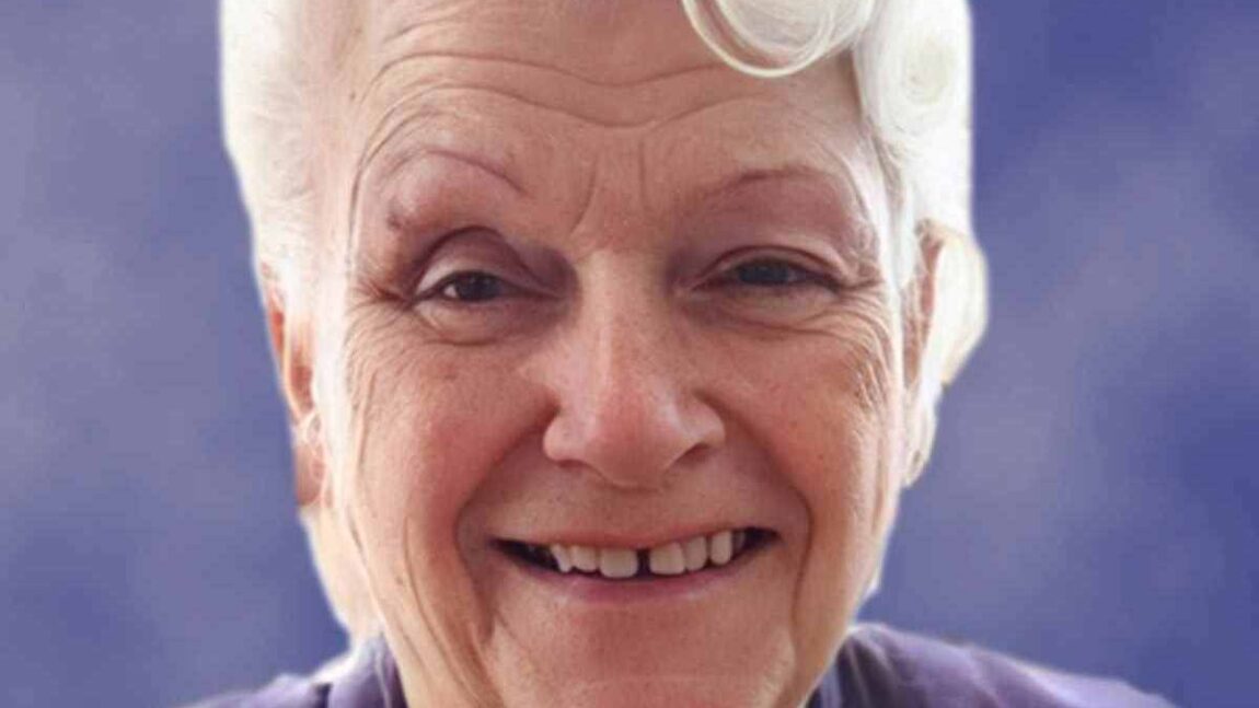 Mme Huguette Villeneuve Ouellet