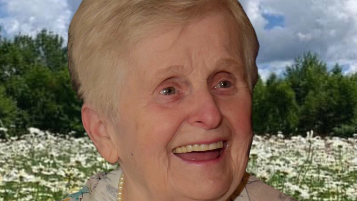 Mme Josianne Tousignant Cloutier