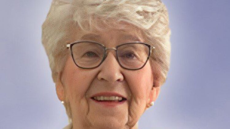 Mme Madeleine Bertrand