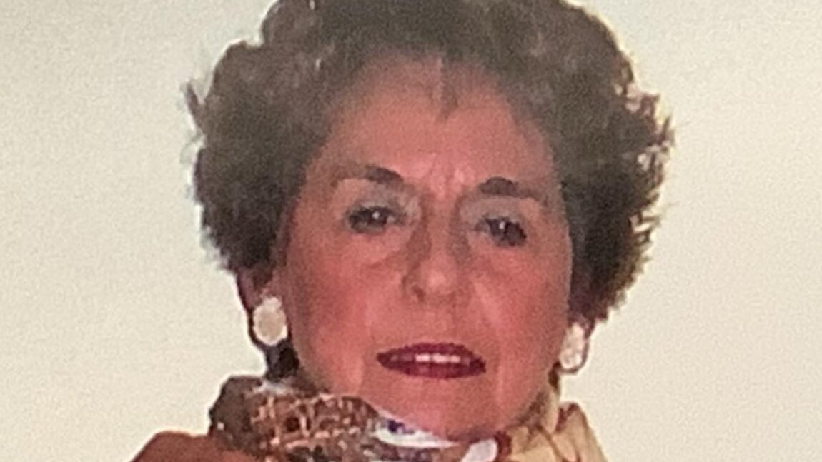 Mme Ritane Villeneuve Denis