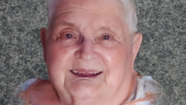 Mme Fernande St-Arnaud Fournier