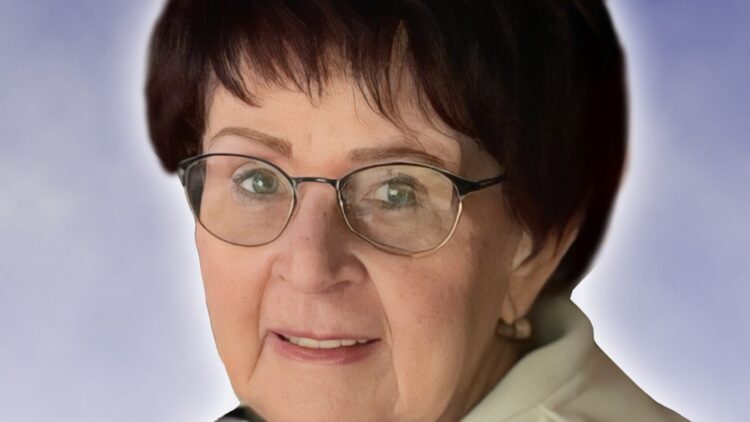 Mme Louise Chamberland Plourde