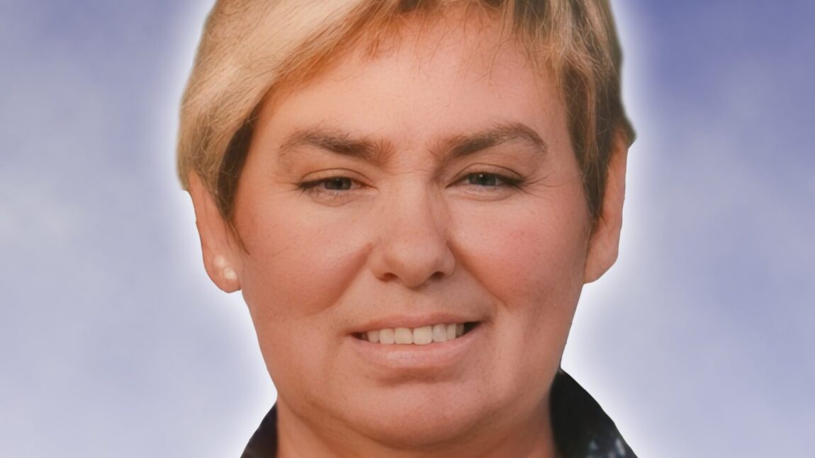 Mme Suzanne Gravel Lavoie
