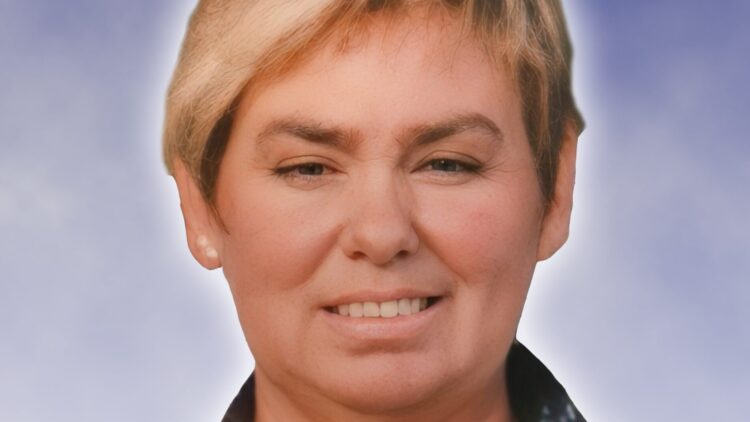 Mme Suzanne Gravel Lavoie
